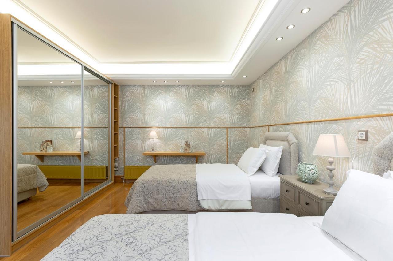 Vouliagmeni'S Elegance By Acropolis Suites Athén Kültér fotó