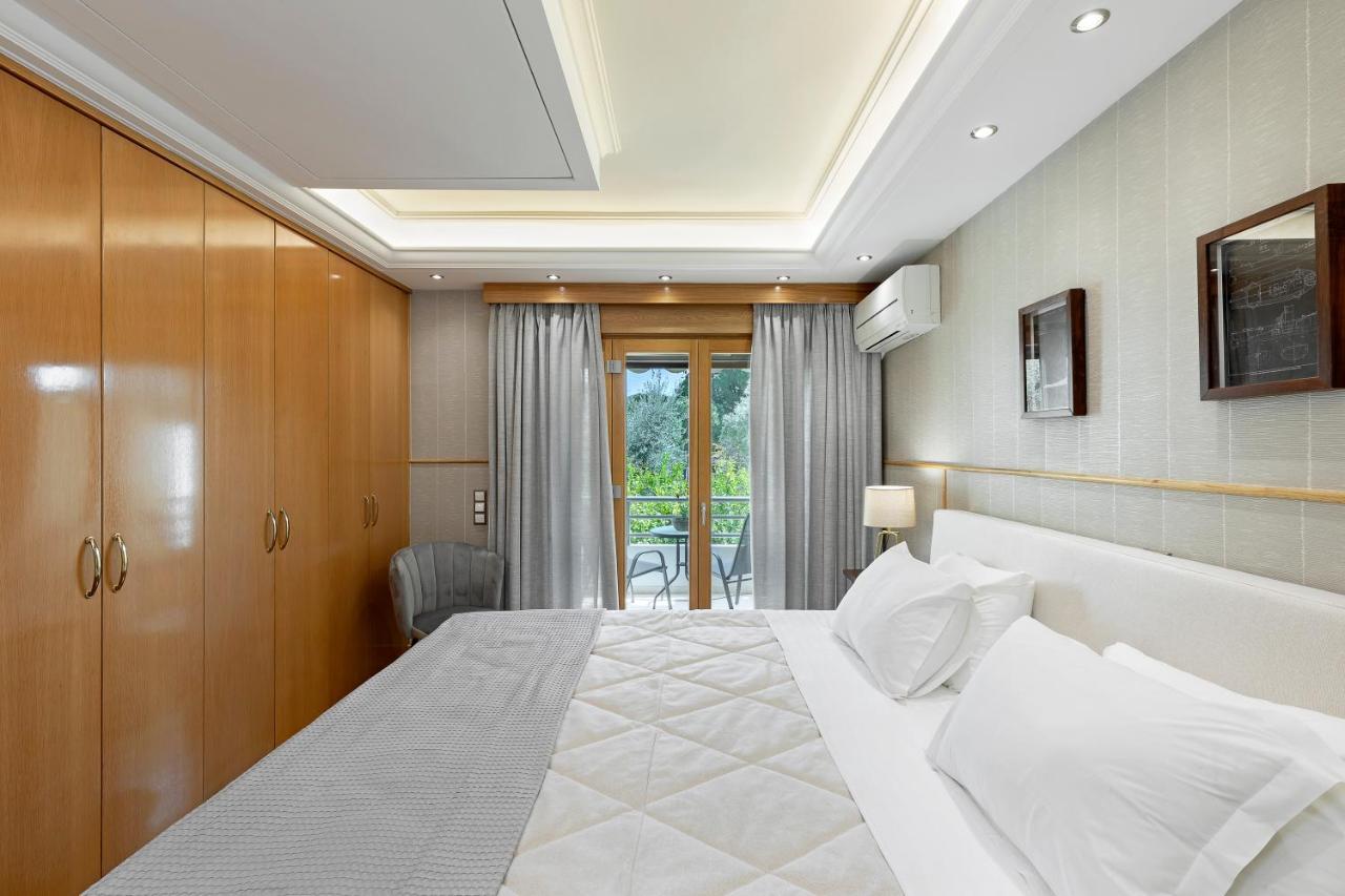 Vouliagmeni'S Elegance By Acropolis Suites Athén Kültér fotó