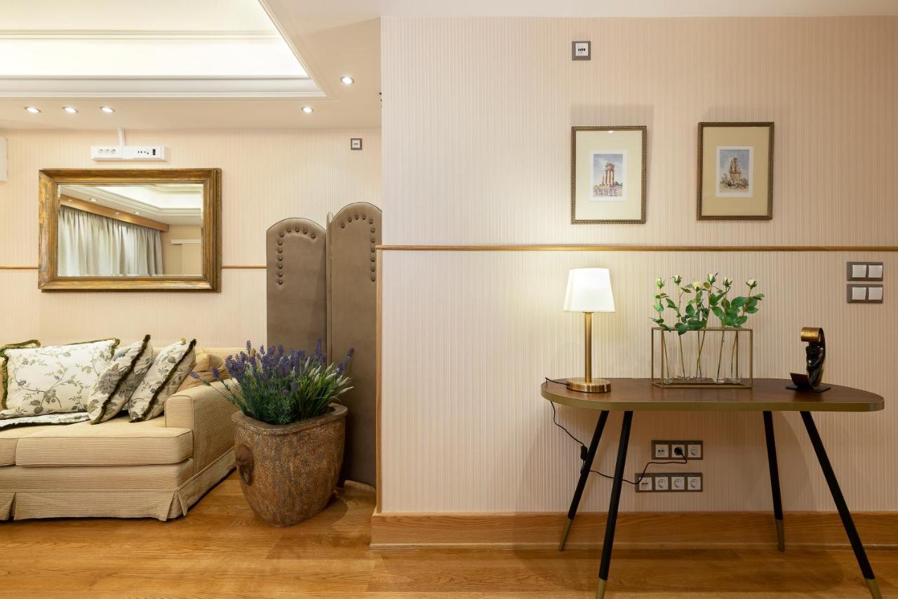 Vouliagmeni'S Elegance By Acropolis Suites Athén Kültér fotó