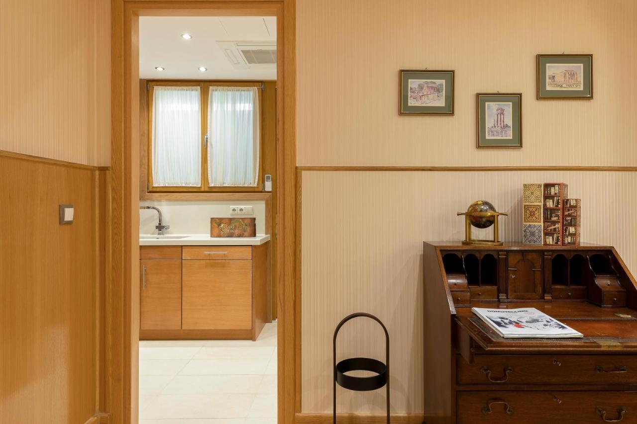 Vouliagmeni'S Elegance By Acropolis Suites Athén Kültér fotó