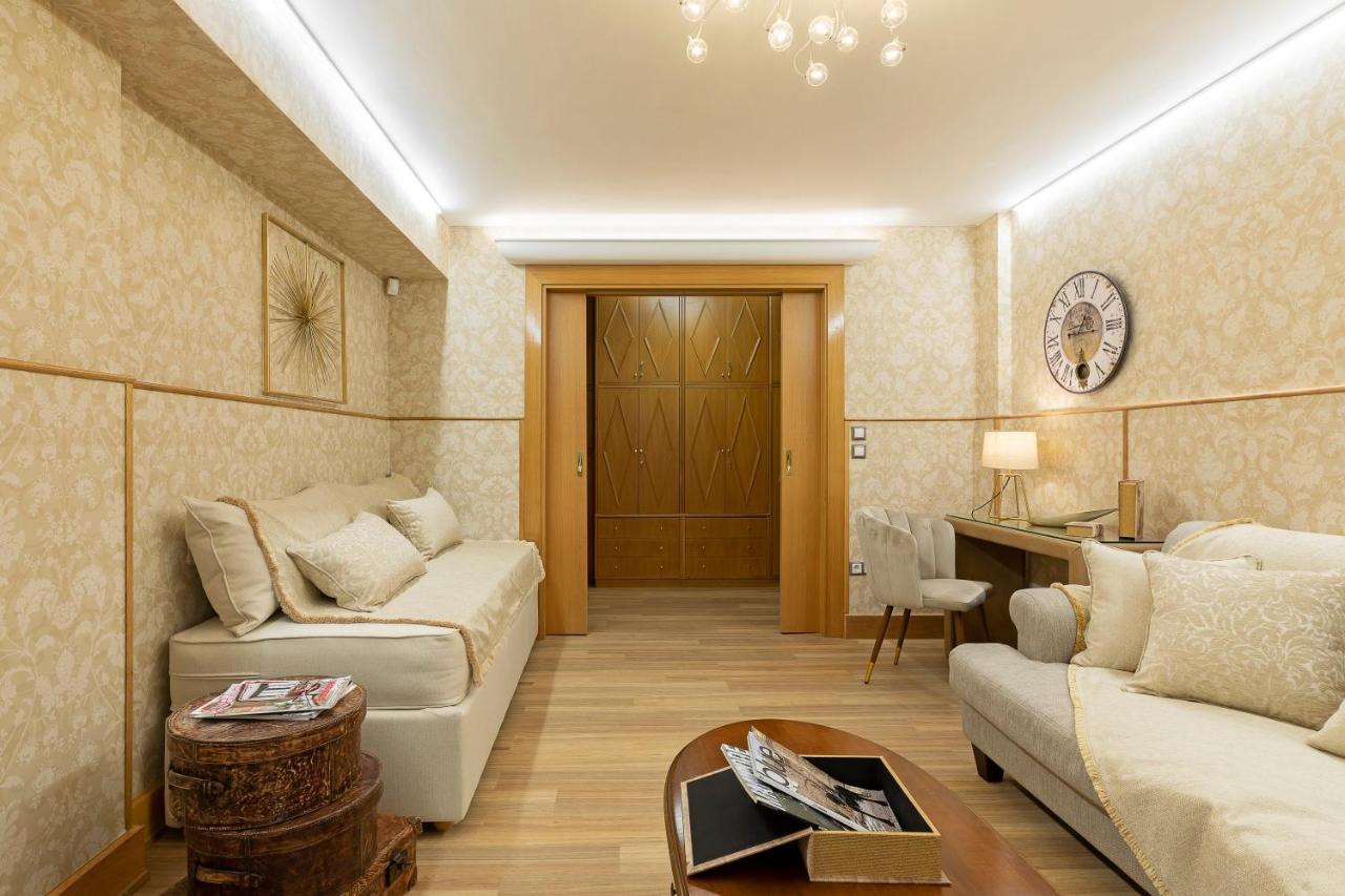 Vouliagmeni'S Elegance By Acropolis Suites Athén Kültér fotó